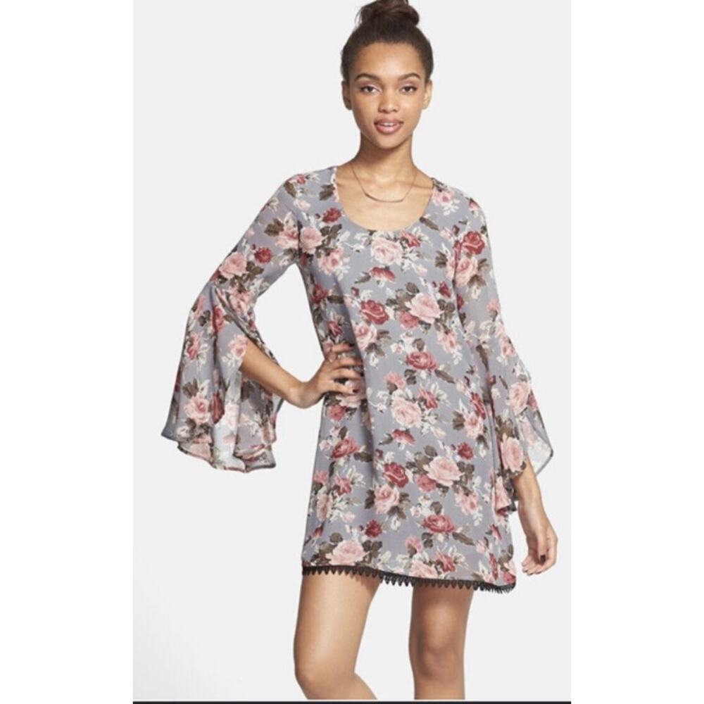 Dee Elle Size Small Tunic Boho Dress Gray and Pink Floral with‎ Bell Sleeves